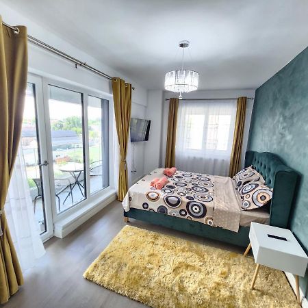 Near Airport 2 Rooms Apartments In Himson Iasi Extérieur photo