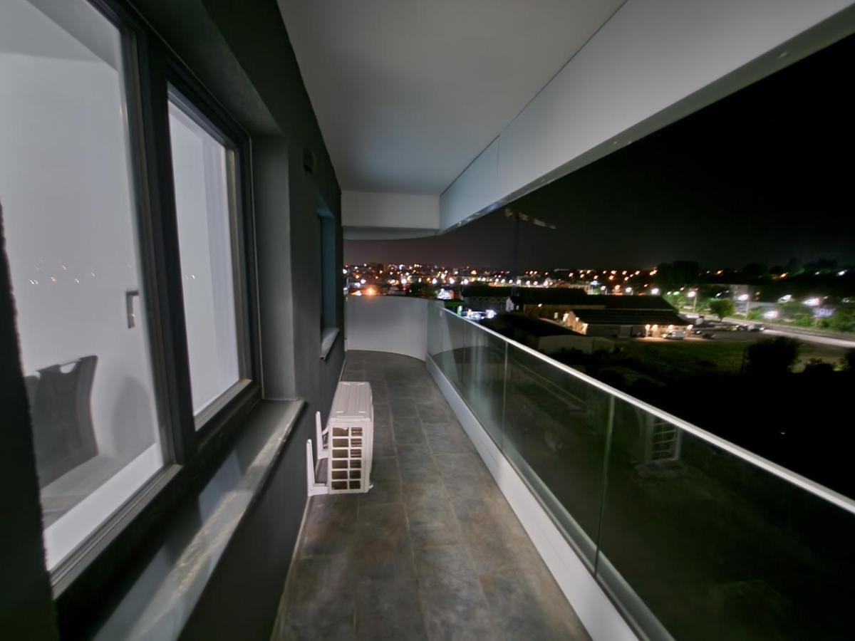 Near Airport 2 Rooms Apartments In Himson Iasi Extérieur photo