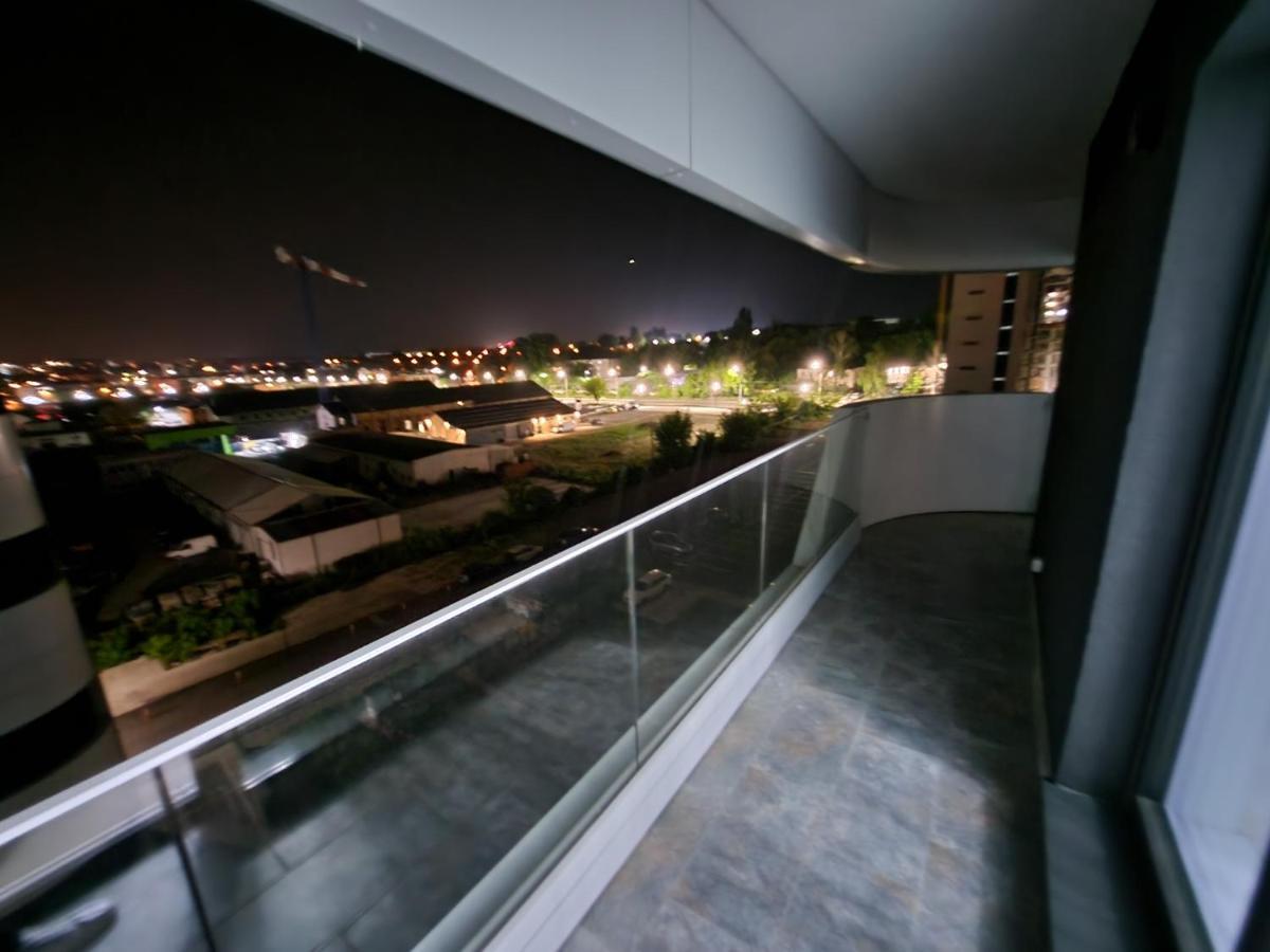 Near Airport 2 Rooms Apartments In Himson Iasi Extérieur photo