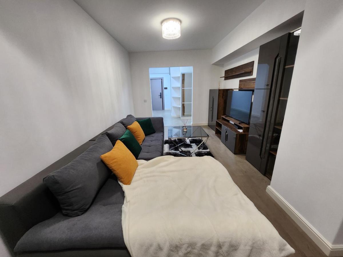 Near Airport 2 Rooms Apartments In Himson Iasi Extérieur photo