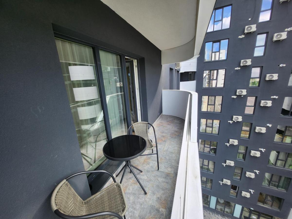 Near Airport 2 Rooms Apartments In Himson Iasi Extérieur photo