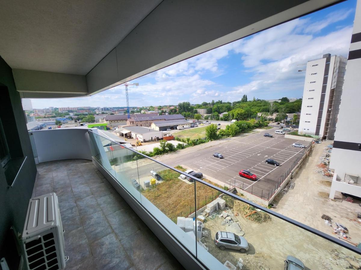 Near Airport 2 Rooms Apartments In Himson Iasi Extérieur photo