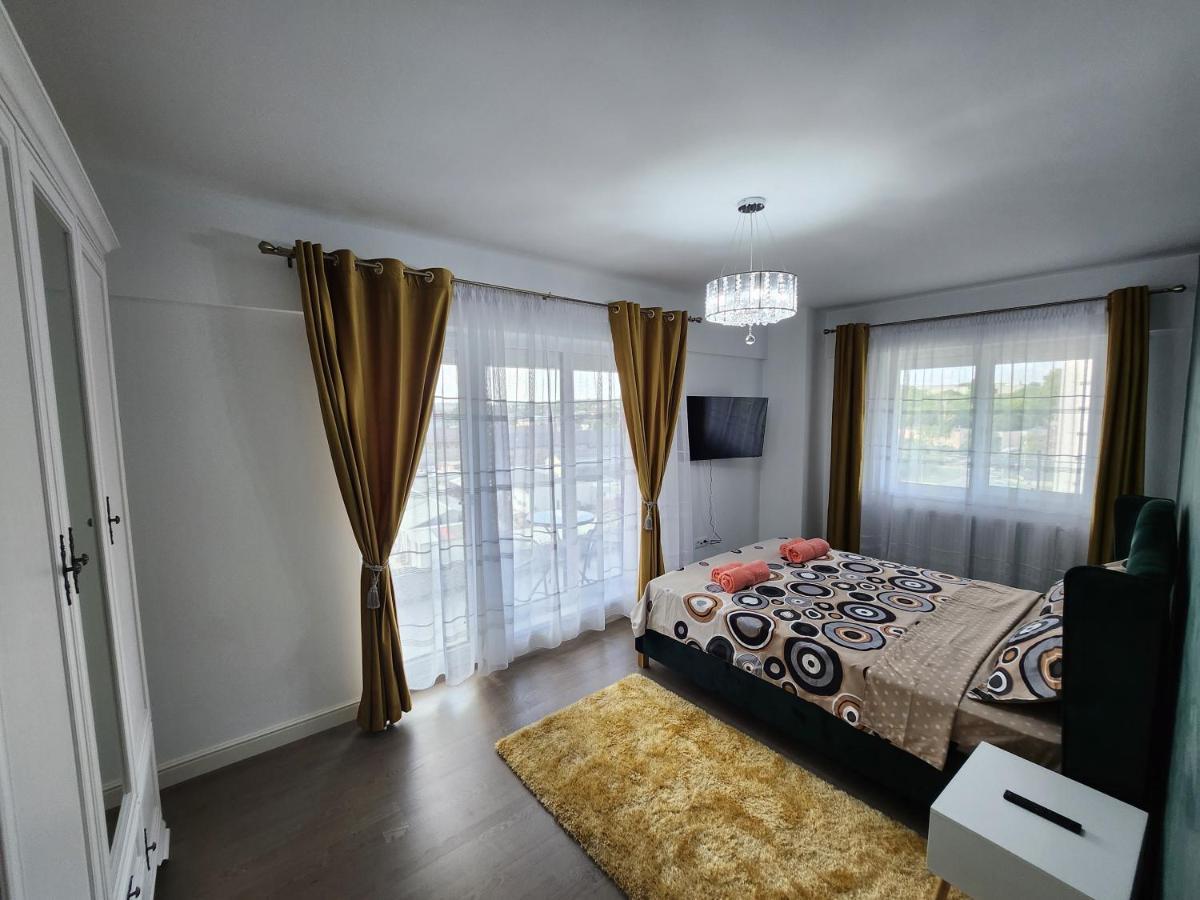 Near Airport 2 Rooms Apartments In Himson Iasi Extérieur photo