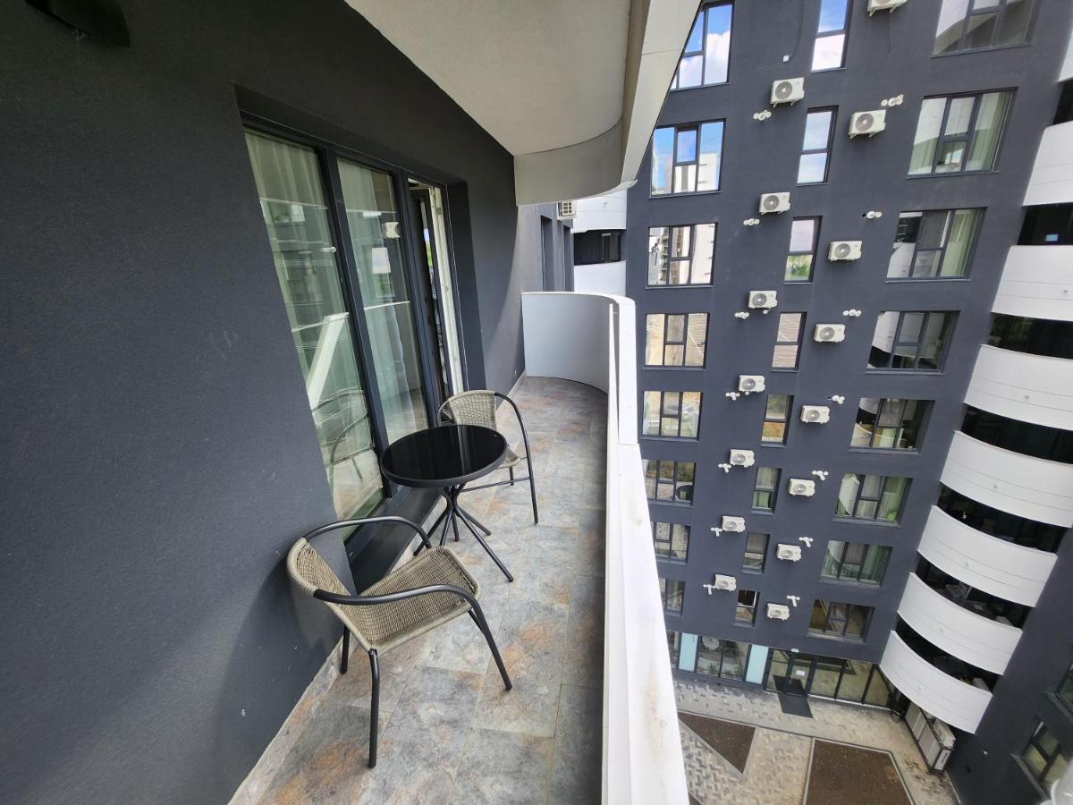 Near Airport 2 Rooms Apartments In Himson Iasi Extérieur photo